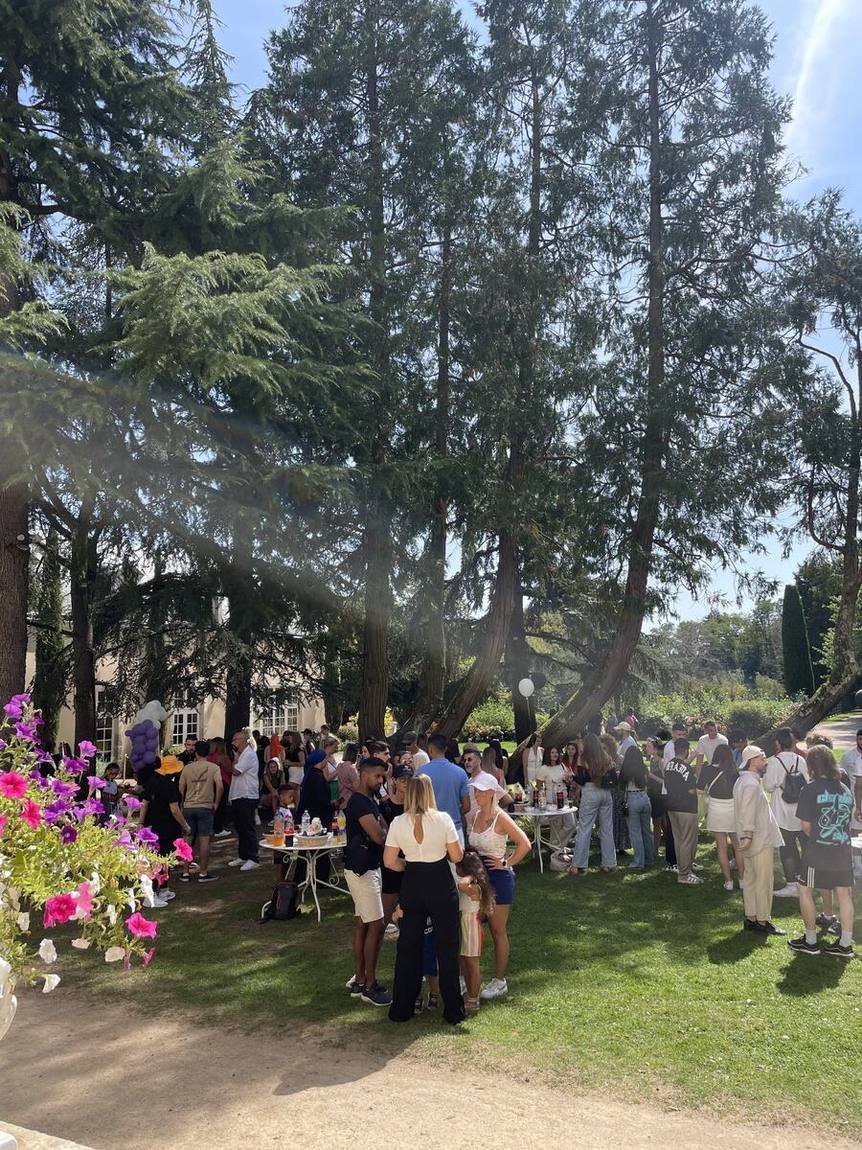 Réception au jardin — Anniversaire d'entreprise à Lorient